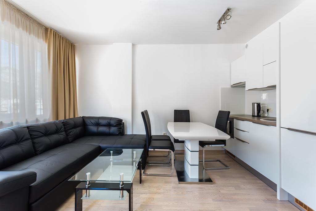 Primus Apartments Impera บุดวา ภายนอก รูปภาพ